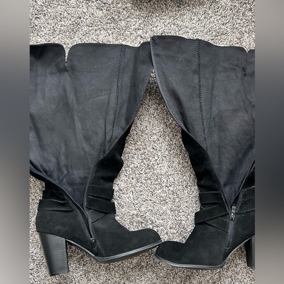 Torrid Suede Heeled Slouchy Wide Calf Boots like new possibly size 10 - Picture 8 of 10